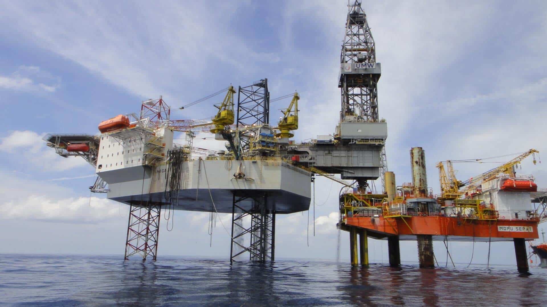 سیزده سال سابقه ی همکاری موفق با صنعت نفت سیزده سال سابقه ی همکاری موفق با صنعت نفت